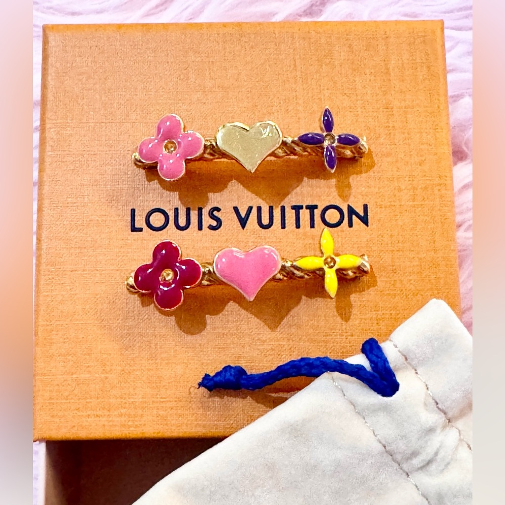 Louis Vuitton Barretta Hairpin Sweet Monogram Logo Heart Unused
